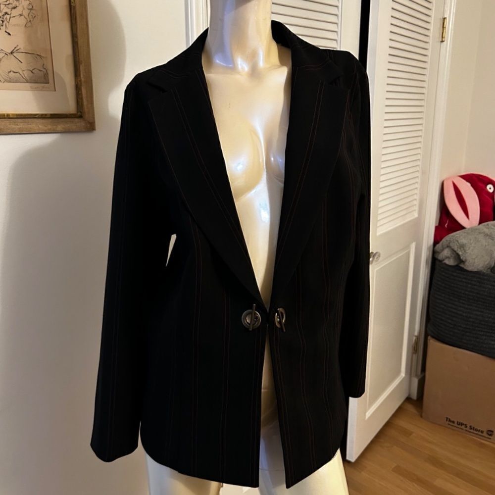 Amanda Smith Jacket - Picture 2 of 6